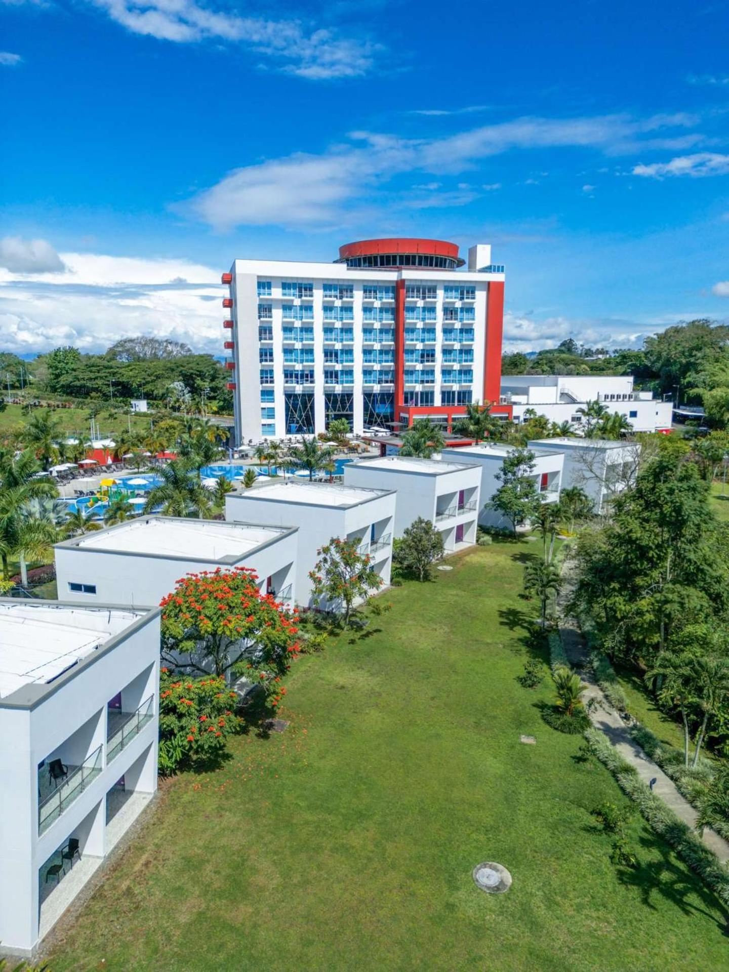 Sonesta Hotel Pereira Exterior foto